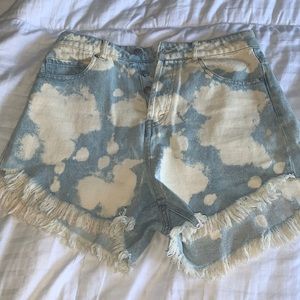 Wild Fable size 4 denim acid wash denim shorts